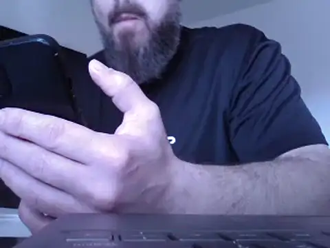 Snapshot of FROL83 chatting on 04/18/26, 07:23 FROL83 online show from 04/18/26, 07:23