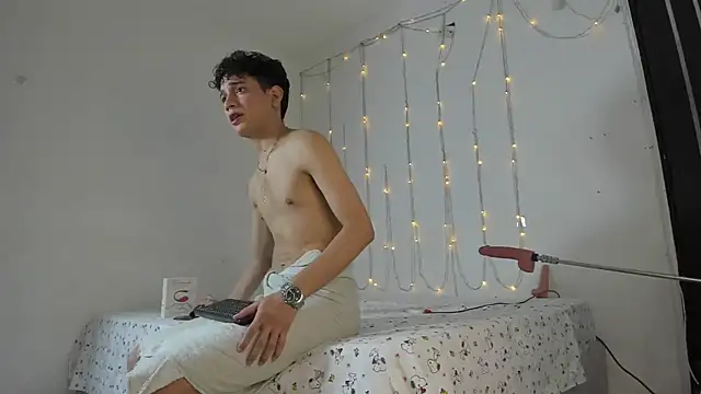 Snapshot of Benjamin_Buster chatting on 11/09/25, 11:08 Benjamin Buster online show from 11/09/25, 11:08