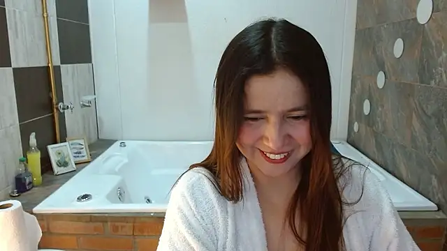 Heidy Wells online show from 03/05/26, 12:34