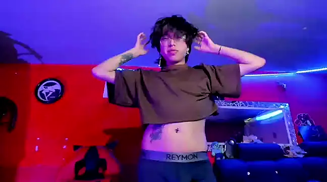 Snapshot of AnggelONfiree chatting on 01/04/25, 10:16 AnggelONfiree online show from 01/04/25, 10:16