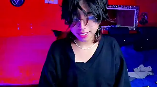 Snapshot of AnggelONfiree chatting on 02/04/25, 08:13 AnggelONfiree online show from 02/04/25, 08:13