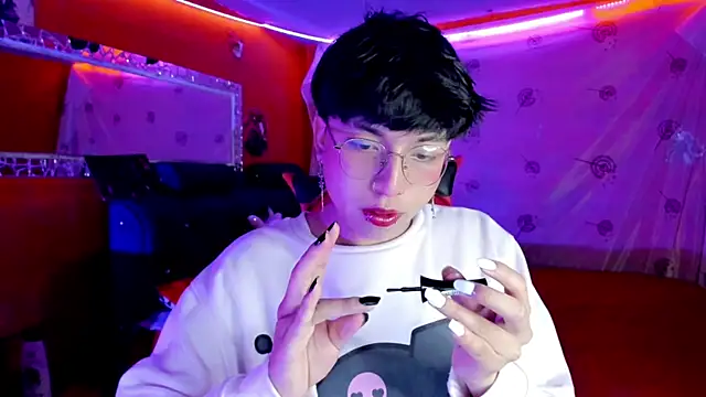 Snapshot of AnggelONfiree chatting on 09/16/25, 01:50 AnggelONfiree online show from 09/16/25, 01:50