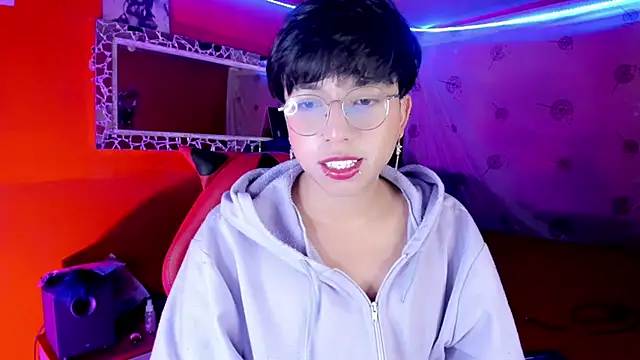 Snapshot of AnggelONfiree chatting on 10/12/25, 08:52 AnggelONfiree online show from 10/12/25, 08:52