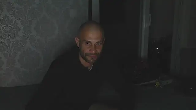 Zbochunec online show from 11/08/25, 03:18