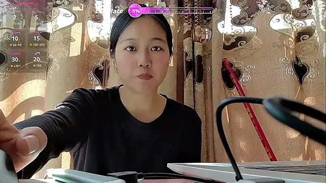 Snapshot of luoxuwen chatting on 11/16/25, 04:40 luoxuwen online show from 11/16/25, 04:40