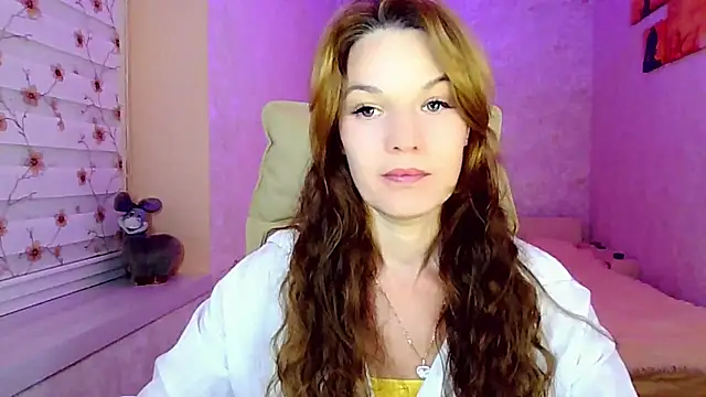 Snapshot of impossibleluna chatting on 09/27/25, 06:35 impossibleluna online show from 09/27/25, 06:35