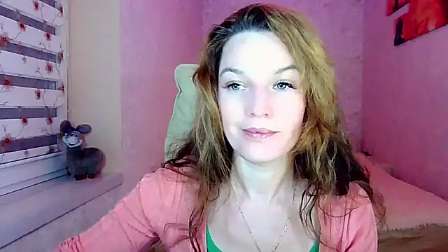 Snapshot of impossibleluna chatting on 09/29/25, 04:56 impossibleluna online show from 09/29/25, 04:56