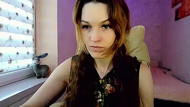 impossibleluna online show from 03/17/26, 07:12