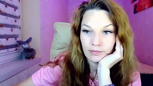 impossibleluna online show from 07/24/26, 07:56