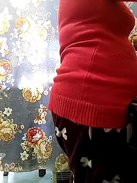 Snapshot of NepaliHotty chatting on 12/14/24, 05:29 NepaliHotty online show from 12/14/24, 05:29