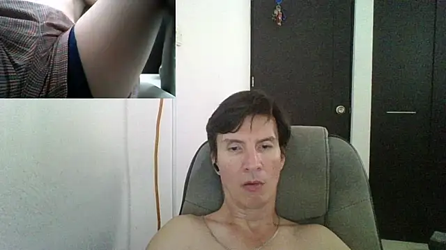 Snapshot of fieryloves chatting on 12/16/24, 08:48 fieryloves online show from 12/16/24, 08:48