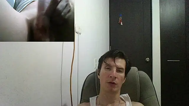 Snapshot of fieryloves chatting on 12/18/24, 02:42 fieryloves online show from 12/18/24, 02:42