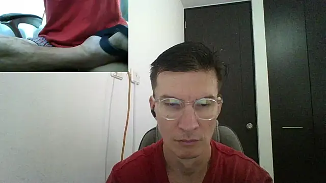 Snapshot of fieryloves chatting on 12/20/24, 01:33 fieryloves online show from 12/20/24, 01:33