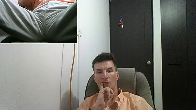 Snapshot of fieryloves chatting on 12/20/24, 11:16 fieryloves online show from 12/20/24, 11:16