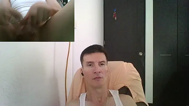 Snapshot of fieryloves chatting on 12/22/24, 05:10 fieryloves online show from 12/22/24, 05:10