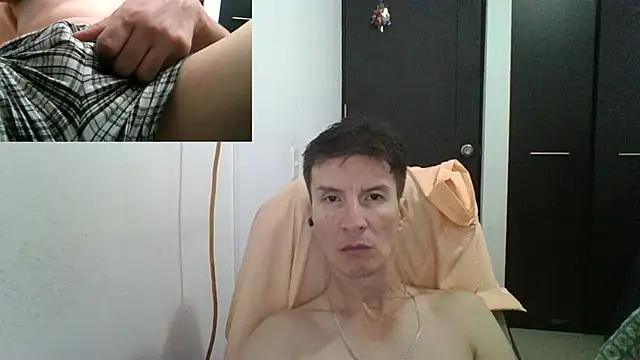 Snapshot of fieryloves chatting on 12/31/24, 09:50 fieryloves online show from 12/31/24, 09:50