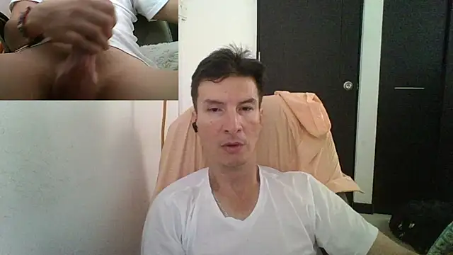 Snapshot of fieryloves chatting on 01/01/25, 04:29 fieryloves online show from 01/01/25, 04:29