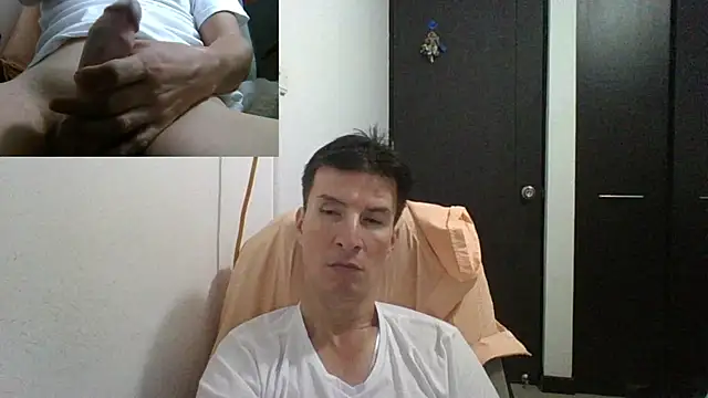 Snapshot of fieryloves chatting on 01/01/25, 10:56 fieryloves online show from 01/01/25, 10:56