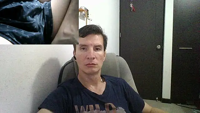 Snapshot of fieryloves chatting on 01/23/25, 11:05 fieryloves online show from 01/23/25, 11:05