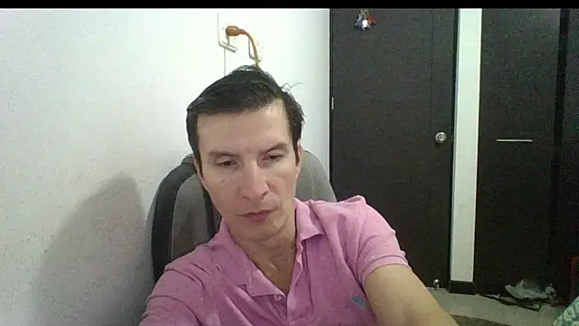 Snapshot of fieryloves chatting on 02/18/25, 12:06 fieryloves online show from 02/18/25, 12:06
