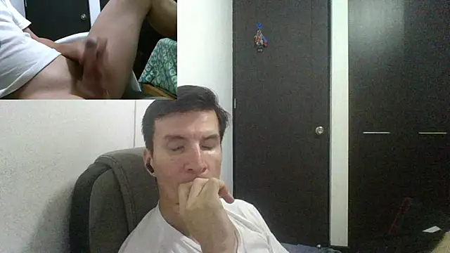 Snapshot of fieryloves chatting on 03/10/25, 04:17 fieryloves online show from 03/10/25, 04:17