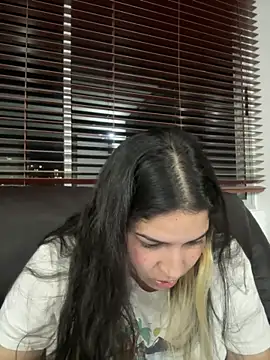 Snapshot of valentina_jonnes1 chatting on 01/23/25, 03:48 valentina jonnes1 online show from 01/23/25, 03:48