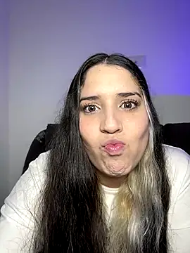 valentina jonnes1 online show from 01/09/26, 03:42