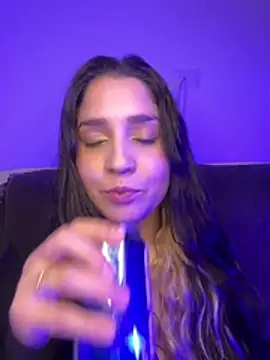 valentina jonnes1 online show from 07/11/26, 05:32