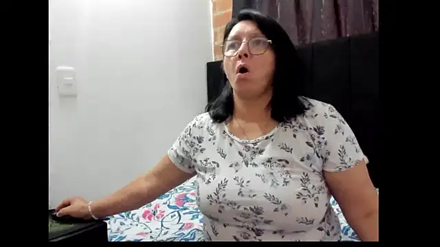 Evaaross 2345 online show from 01/20/25, 08:07