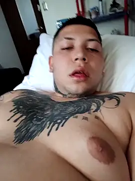 HotBoyJB2000 online show from 11/12/25, 09:36