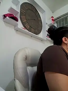 Snapshot of TwerkingAss chatting on 12/12/24, 02:48 TwerkingAss online show from 12/12/24, 02:48