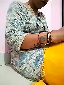 Snapshot of PayalSharmahot143 chatting on 02/10/25, 06:56 PayalSharmahot143 online show from 02/10/25, 06:56