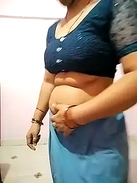 Snapshot of PayalSharmahot143 chatting on 02/25/25, 08:03 PayalSharmahot143 online show from 02/25/25, 08:03