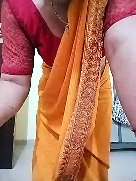 Snapshot of PayalSharmahot143 chatting on 03/15/25, 07:42 PayalSharmahot143 online show from 03/15/25, 07:42