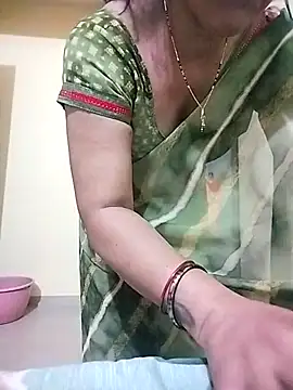 Snapshot of PayalSharmahot143 chatting on 03/18/25, 02:04 PayalSharmahot143 online show from 03/18/25, 02:04