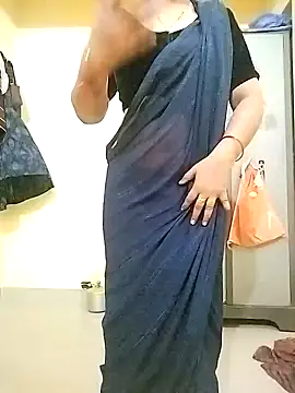 Snapshot of PayalSharmahot143 chatting on 03/22/25, 12:28 PayalSharmahot143 online show from 03/22/25, 12:28