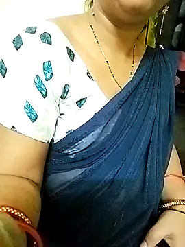 Snapshot of PayalSharmahot143 chatting on 09/14/25, 02:22 PayalSharmahot143 online show from 09/14/25, 02:22