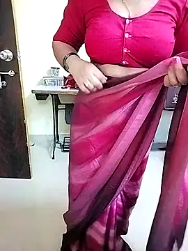 Snapshot of PayalSharmahot143 chatting on 09/18/25, 03:41 PayalSharmahot143 online show from 09/18/25, 03:41