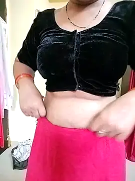 Snapshot of PayalSharmahot143 chatting on 09/21/25, 02:24 PayalSharmahot143 online show from 09/21/25, 02:24