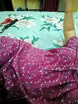 Snapshot of PayalSharmahot143 chatting on 09/28/25, 04:40 PayalSharmahot143 online show from 09/28/25, 04:40