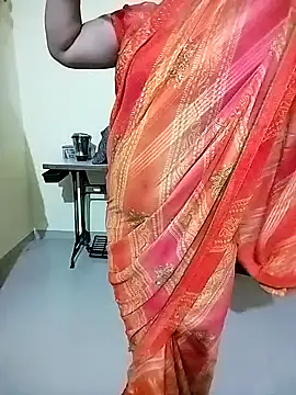 Snapshot of PayalSharmahot143 chatting on 09/28/25, 04:56 PayalSharmahot143 online show from 09/28/25, 04:56