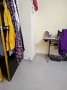 Snapshot of PayalSharmahot143 chatting on 09/30/25, 01:54 PayalSharmahot143 online show from 09/30/25, 01:54