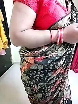 Snapshot of PayalSharmahot143 chatting on 10/03/25, 08:28 PayalSharmahot143 online show from 10/03/25, 08:28