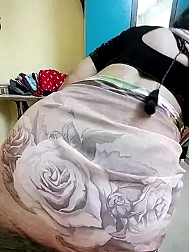 Snapshot of PayalSharmahot143 chatting on 10/22/25, 03:56 PayalSharmahot143 online show from 10/22/25, 03:56