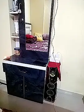 Snapshot of PayalSharmahot143 chatting on 10/28/25, 02:53 PayalSharmahot143 online show from 10/28/25, 02:53