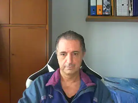 Snapshot of lliuk70mi chatting on 02/08/25, 01:54 lliuk70mi online show from 02/08/25, 01:54