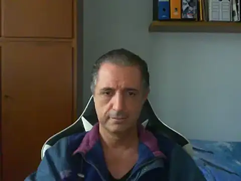 Snapshot of lliuk70mi chatting on 02/09/25, 02:07 lliuk70mi online show from 02/09/25, 02:07