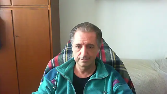 lliuk70mi online show from 04/20/26, 12:41