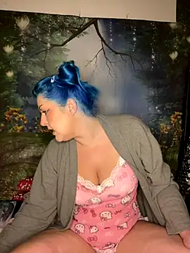 Snapshot of TheKinkyWitch chatting on 11/07/25, 09:26 TheKinkyWitch online show from 11/07/25, 09:26