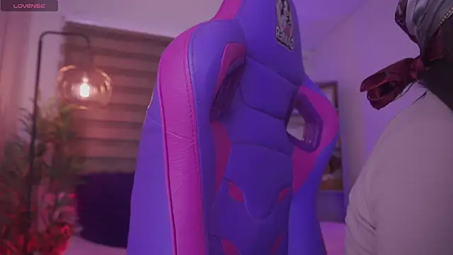 milly kenner online show from 11/21/25, 05:11